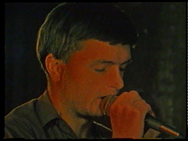 Joy Division – Love will tear us apart (1980)