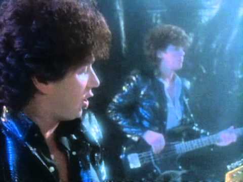 The Romantics – Talking in Your Sleep (1984)